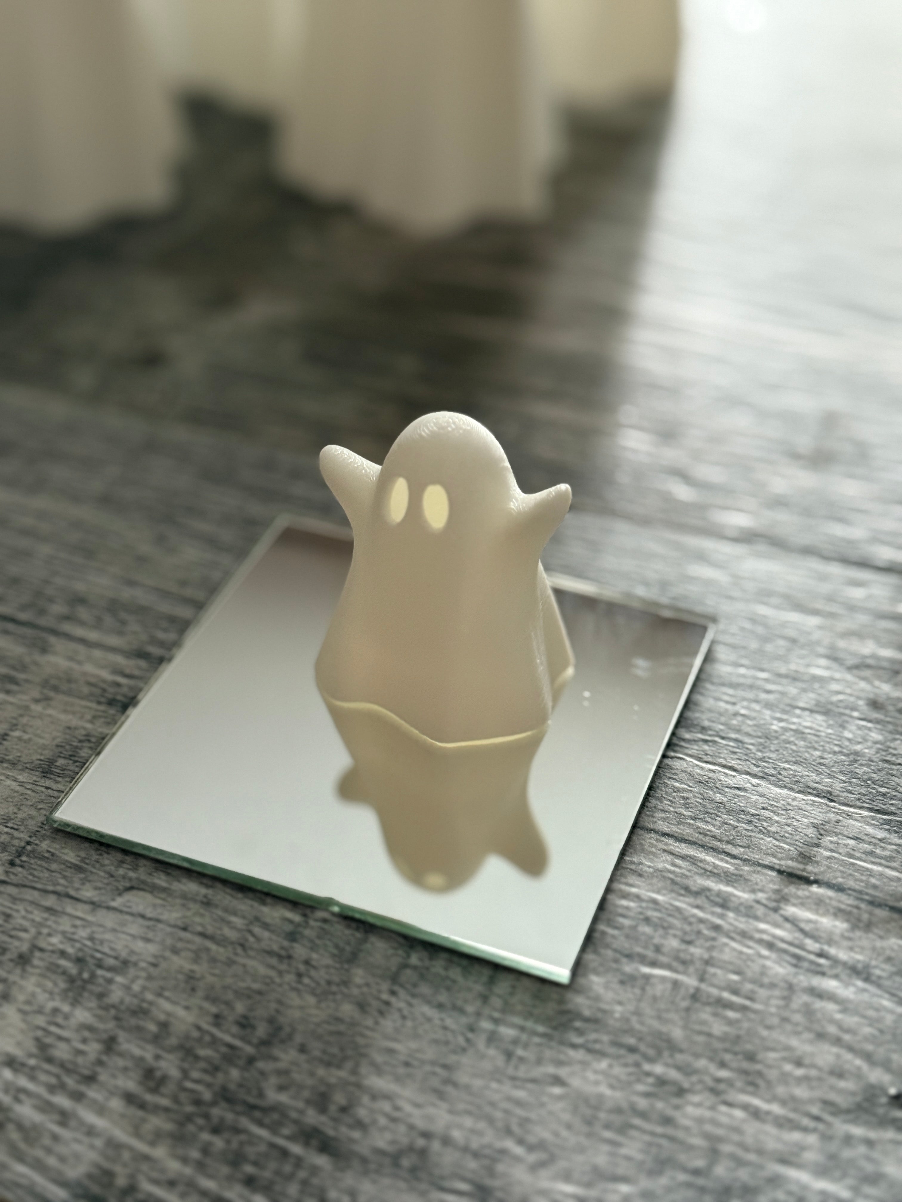 Ghost Tealight Lamp